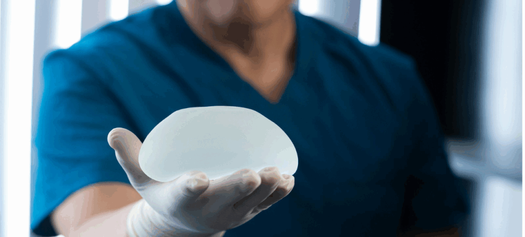 Czy lifting piersi bez implantów to dobra alternatywa? Porównanie technik Lifting piersi